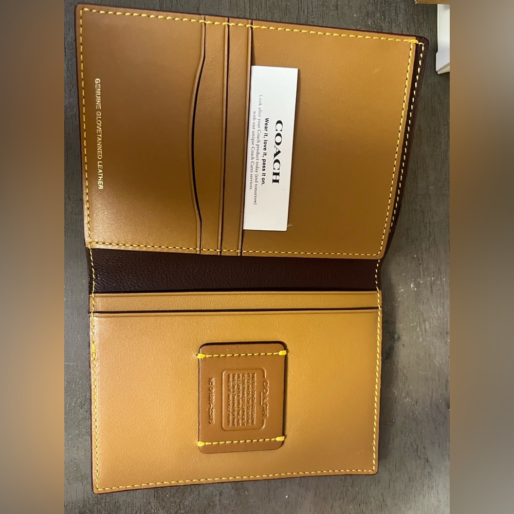 Coach Caramel Leather passport wallet - Picture 3 of 4